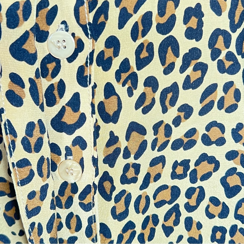 Tyler boe  Women’s Silk Leopard Print Blouse With Hidden Button Placket Small - Picture 3 of 13